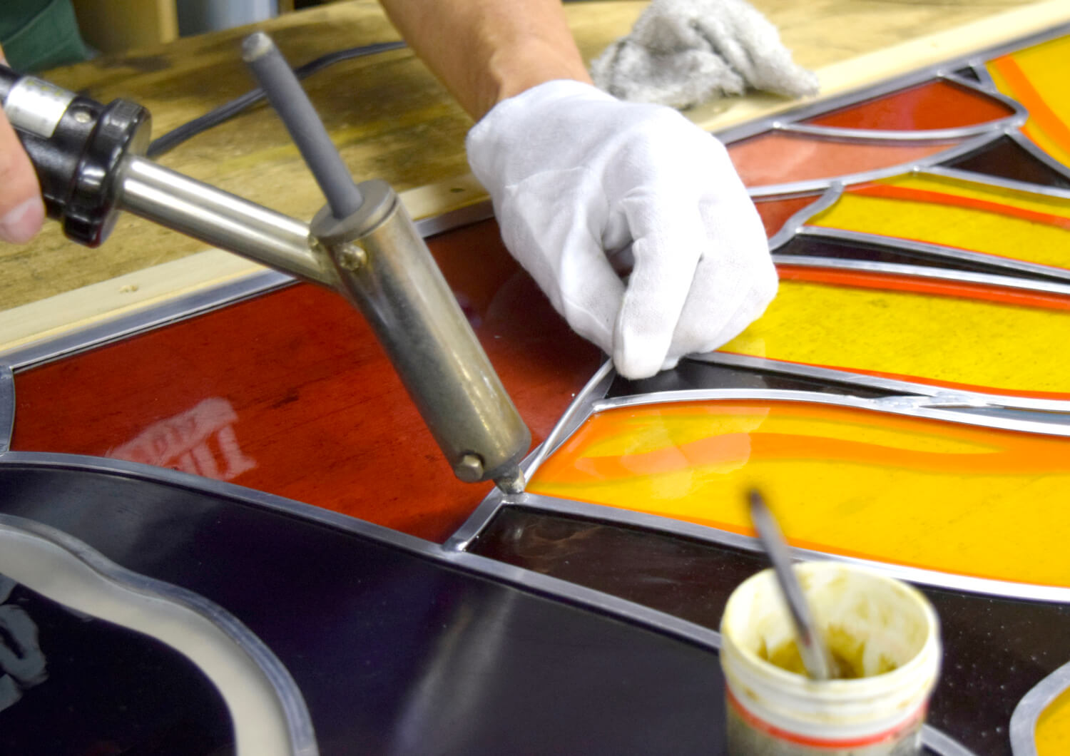 Stained glass artwork “The Vibrant Colors of Higo” — Production process 7