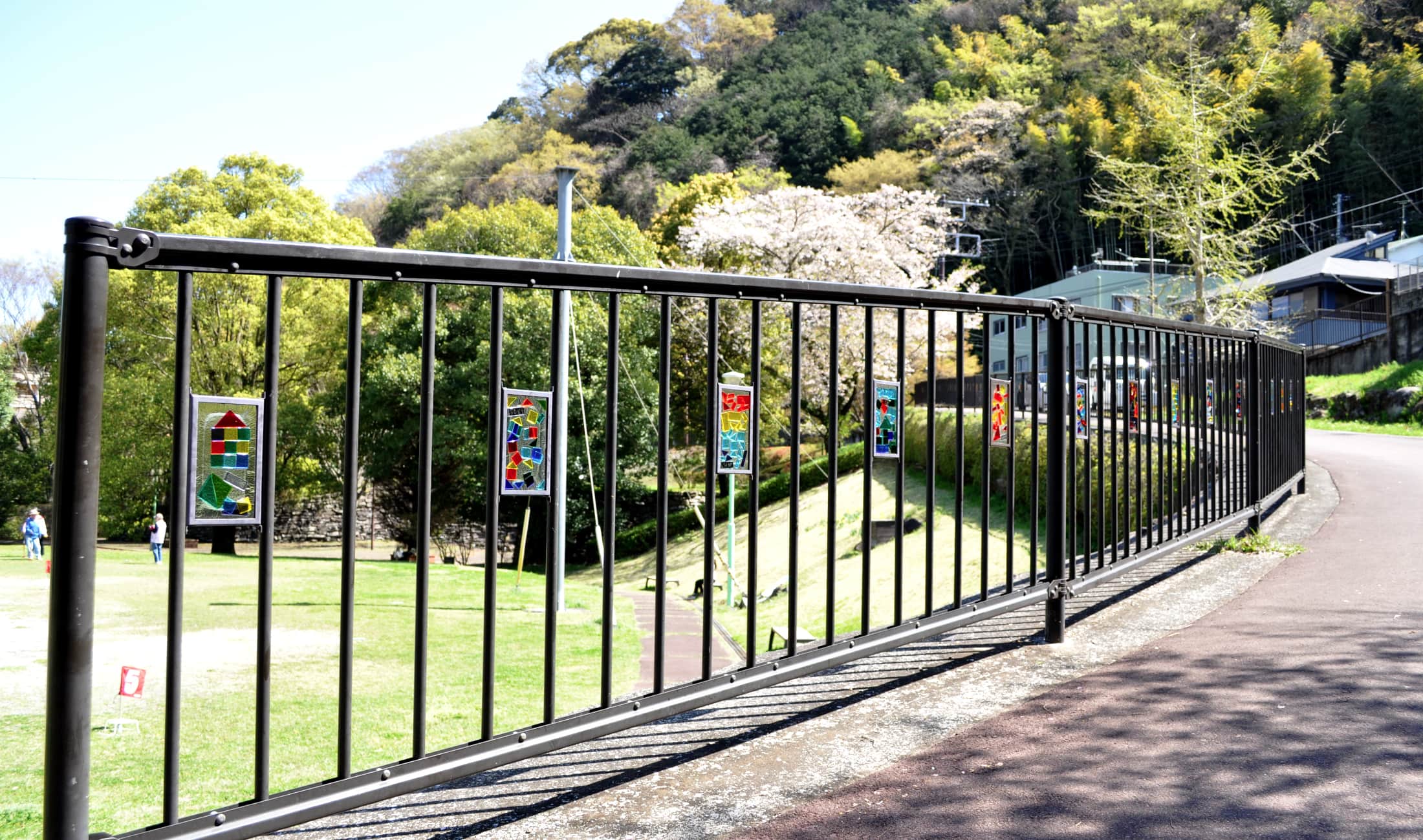 泉公園　熱海市市民の公募ワークショップ作品 全景