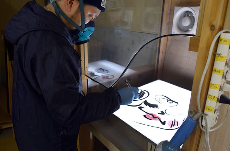 Applying glass painting and other special processes to the Stained Glass