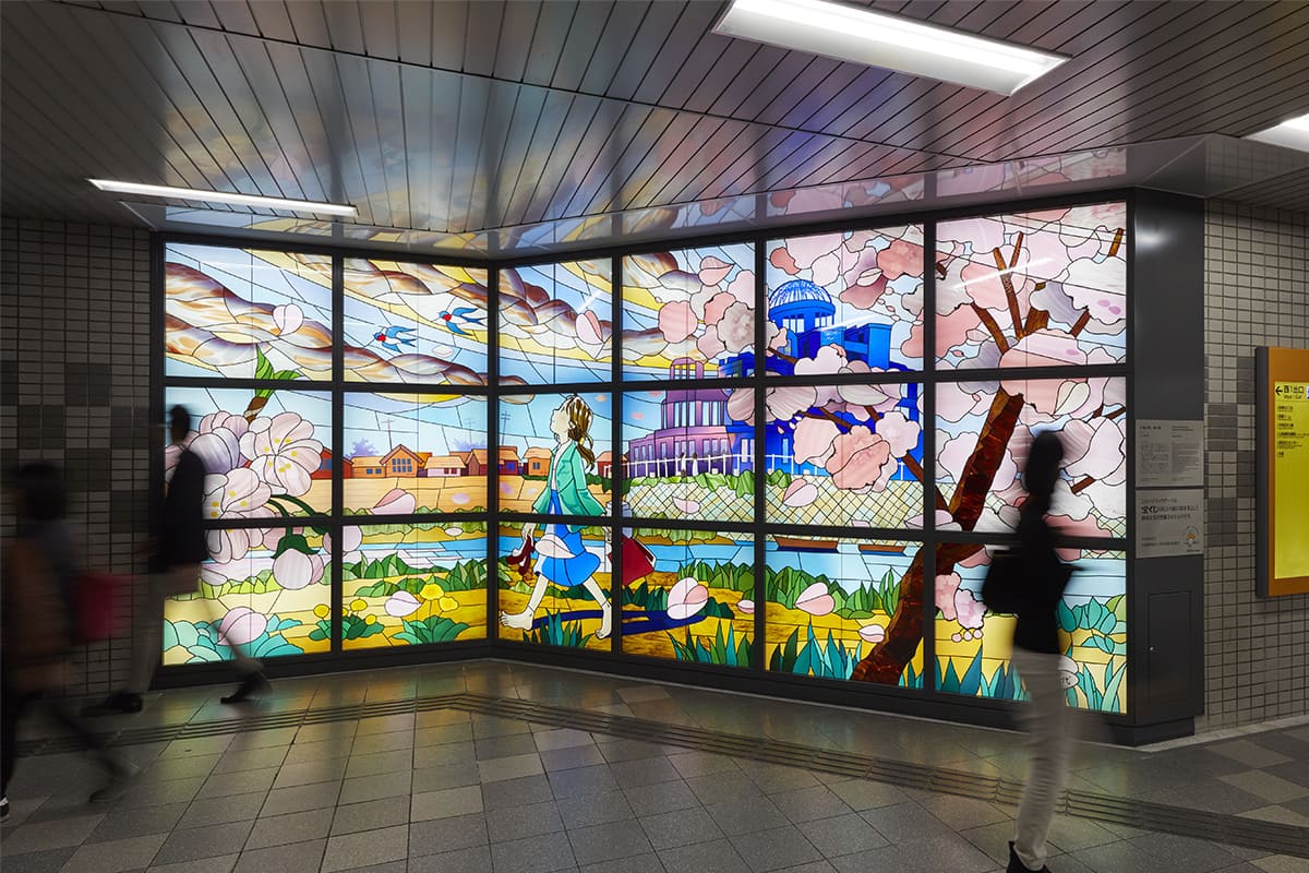 The Public Art “Town of Evening Calm, Country of Cherry Blossoms,” installed at Hondori Station on the Astram Line operated by Hiroshima Rapid Transit in Hiroshima Prefecture