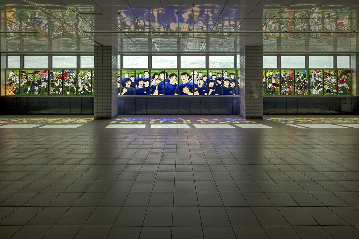 Full view of the Public Art “Captain Tsubasa: Spread Your Wings Around the World,” installed at Urawa-Misono Station on the Saitama Stadium Line operated by Saitama Railway